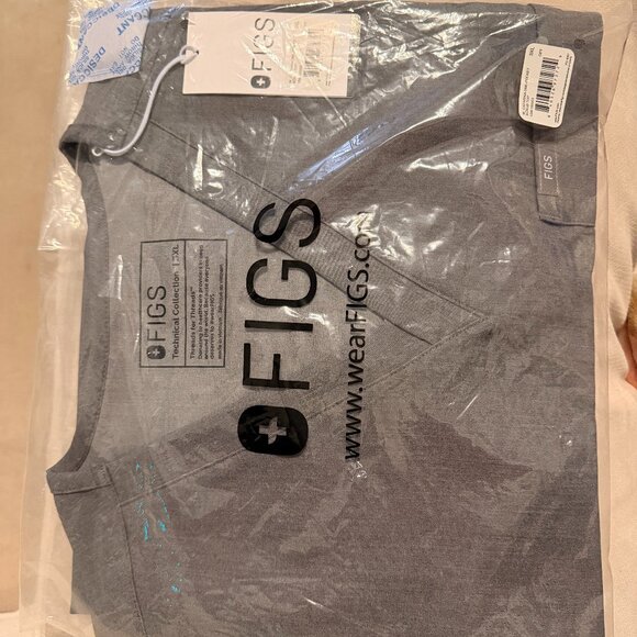 Figs Tops - FIGS Catarina Scrub Top Graphite 3XL
